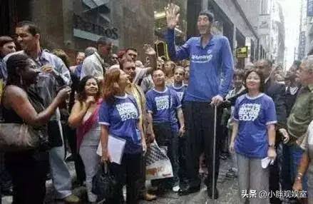 中国第一巨人鲍喜顺，身高打破吉尼斯纪录，53岁娶小28岁美娇妻